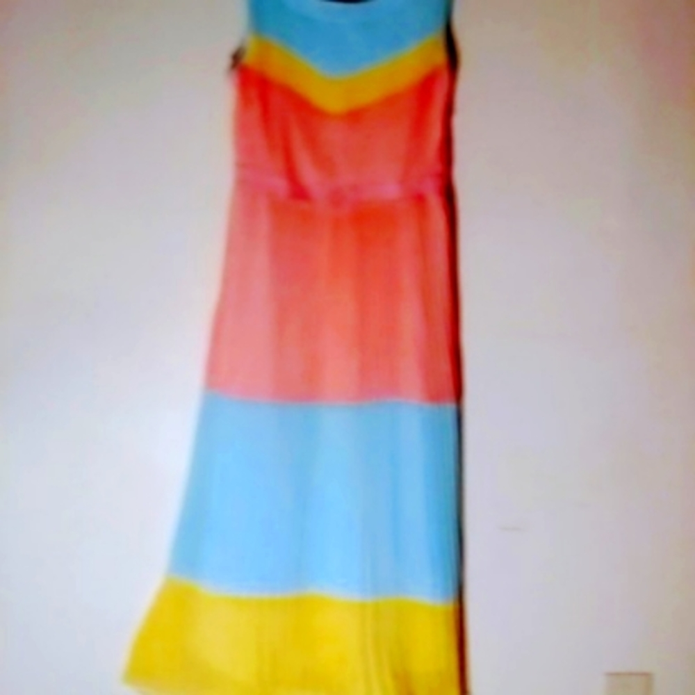 Beautiful summer rainbow colored Jr's dress size M